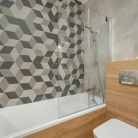 Przytulny Apartament Z Balkonem Dla 4 Osob By Renters Kraków