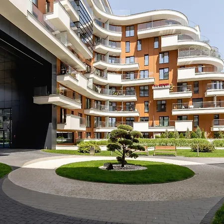 Przytulny Apartament Z Balkonem Dla 4 Osob By Renters Lägenhet